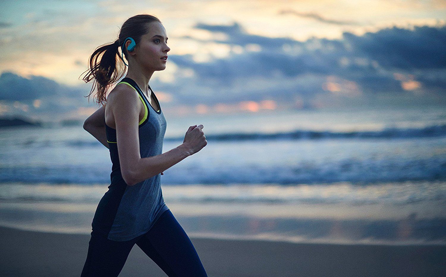 Sony NWWS623L 4GB Waterproof & Dustproof Walkman with Bluetooth Wireless Blue