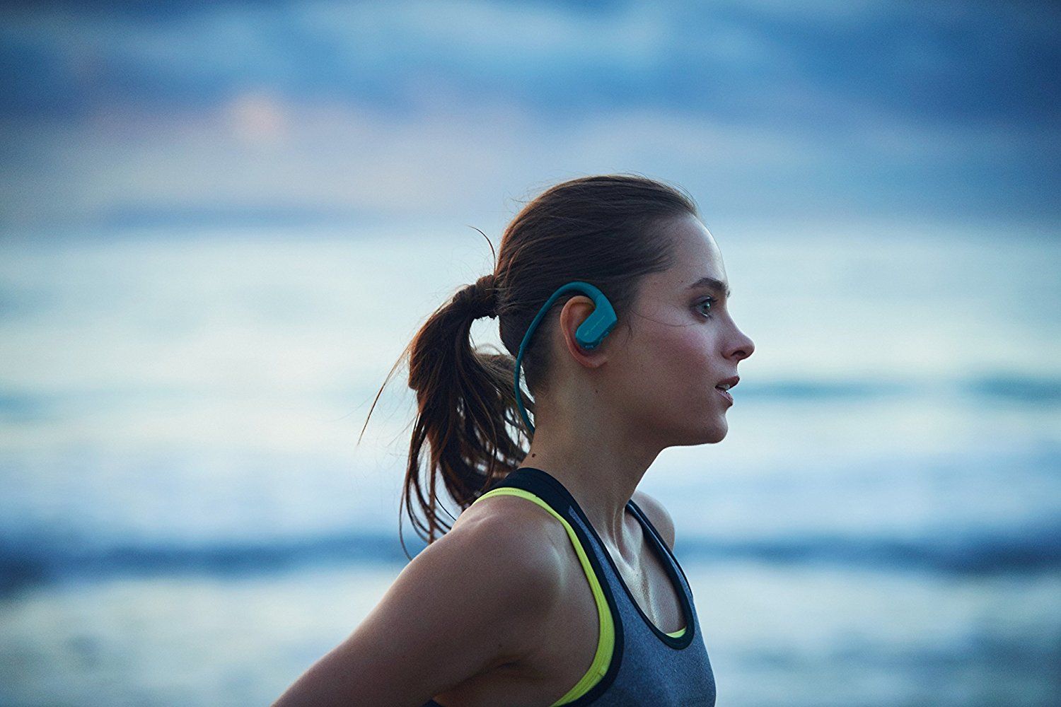 Sony NWWS623L 4GB Waterproof & Dustproof Walkman with Bluetooth Wireless Blue