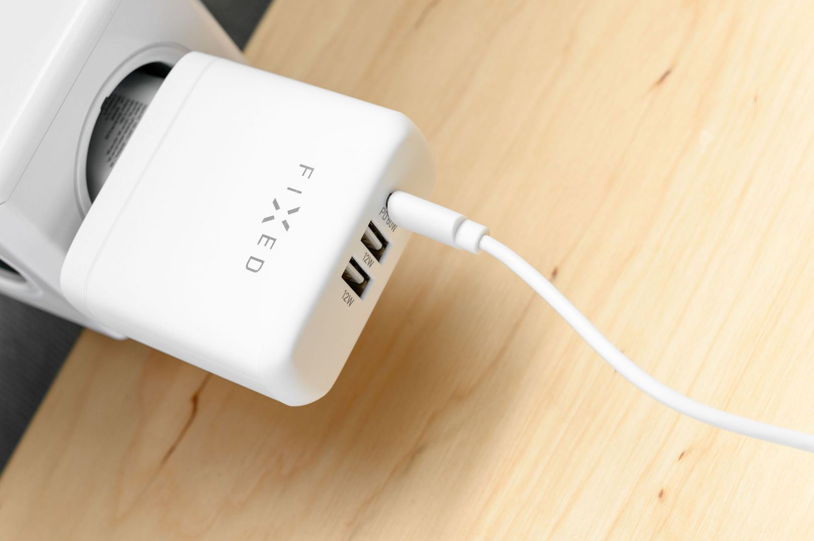 FIXED mains charger with USB-C and 2xUSB output, PD support, 60W, white