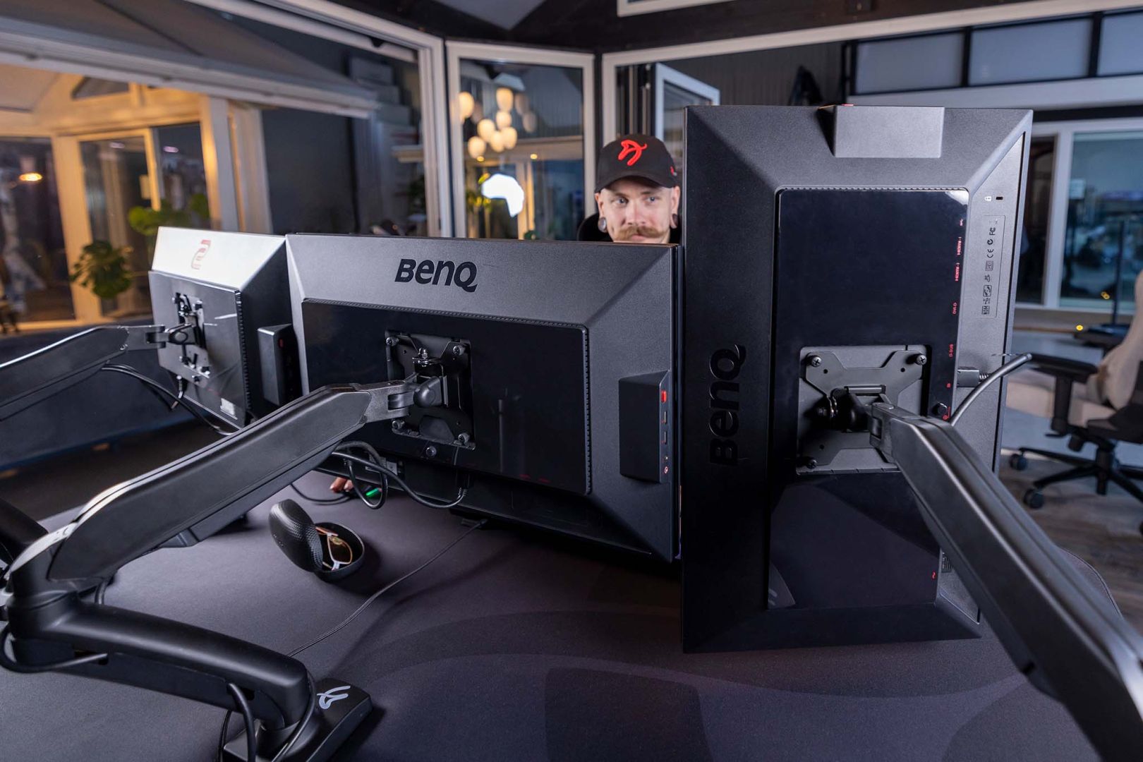 Arozzi Alzare - Gas Spring Monitor Arm