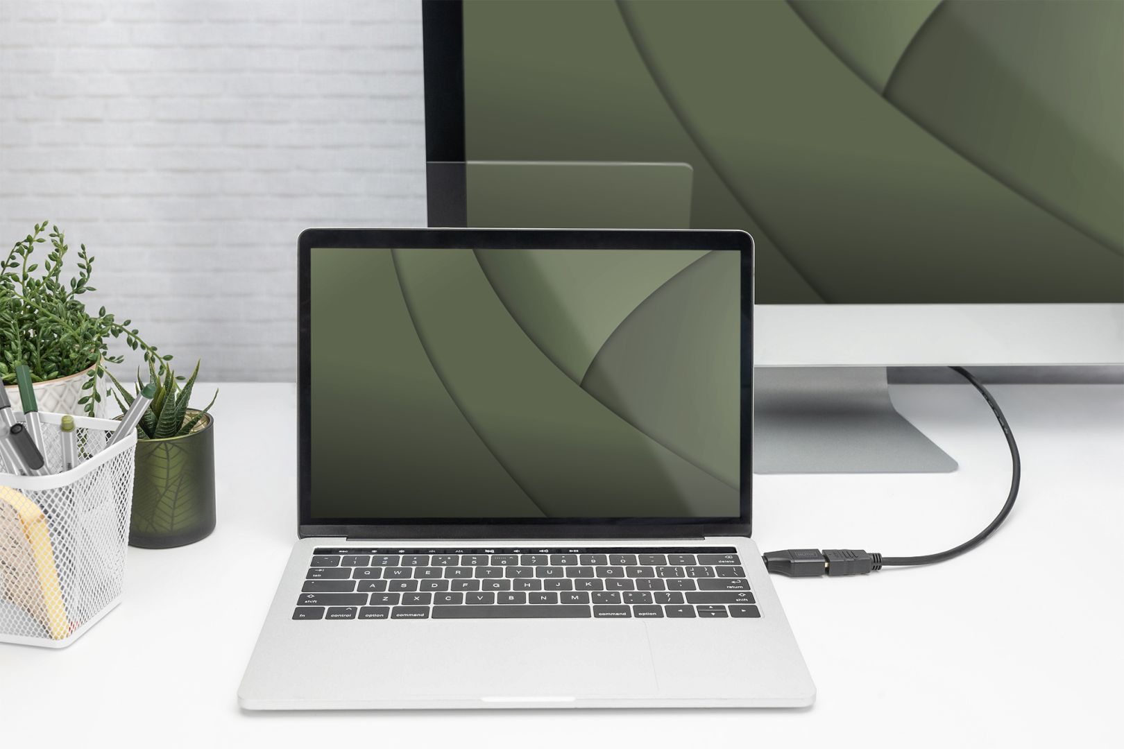 Digitus USB-C to HDMI adapter Black