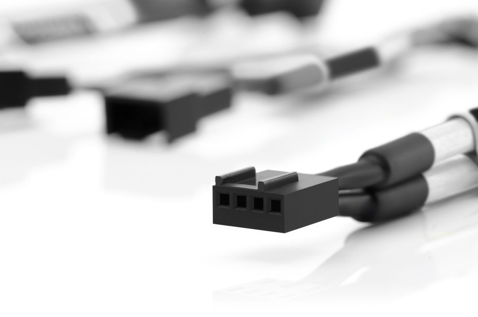 Noctua NA-SYC1 4-PIN PWM Cable White