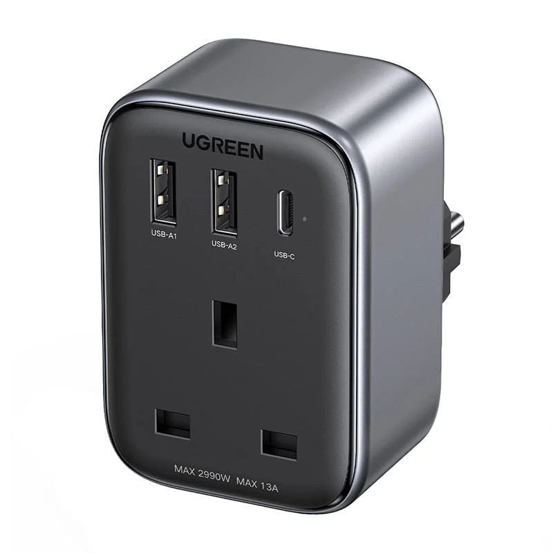 UGREEN CD314 UK-EU Travel Adapter Black