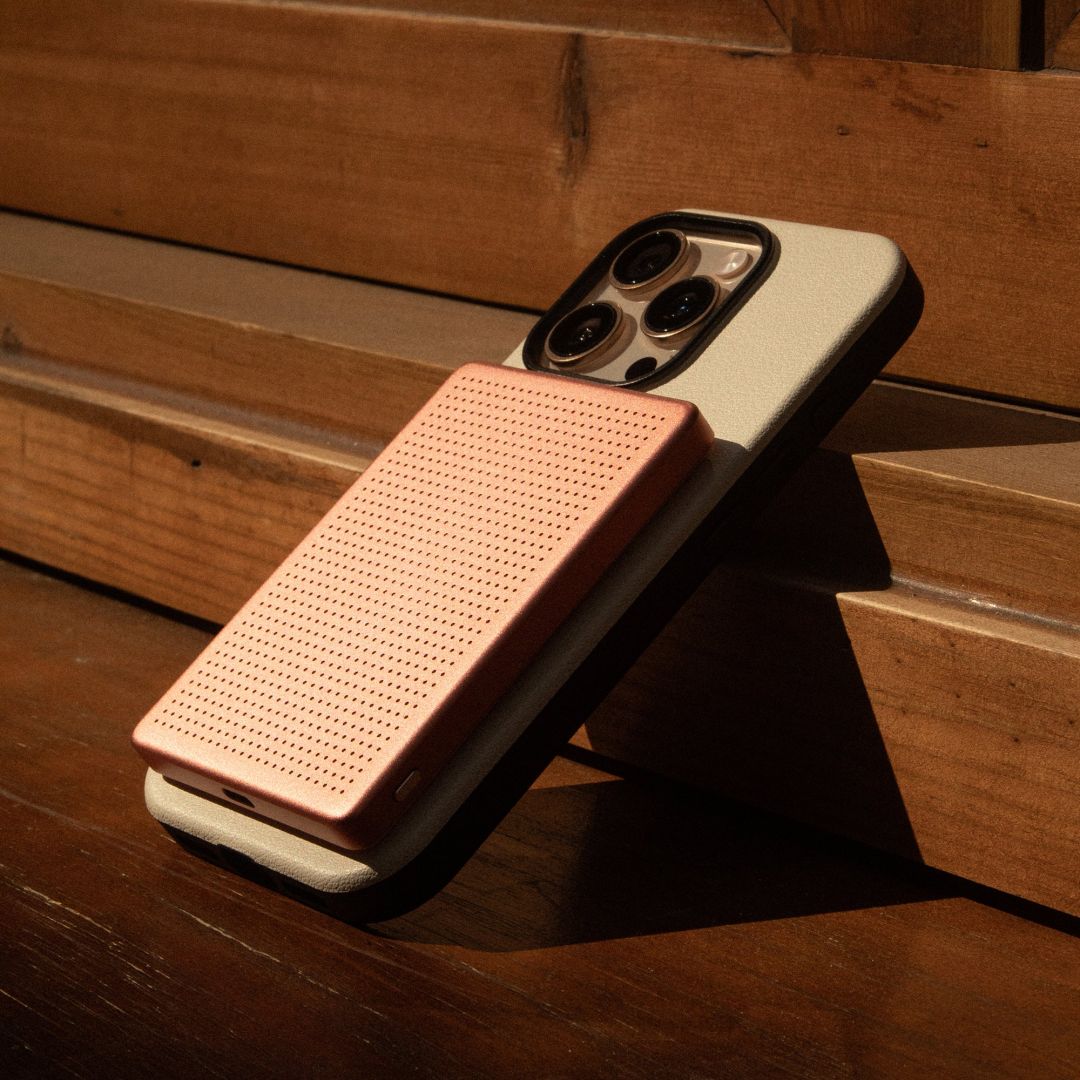 Native Union Active Magnetic 5000mAh Power Bank Apricot