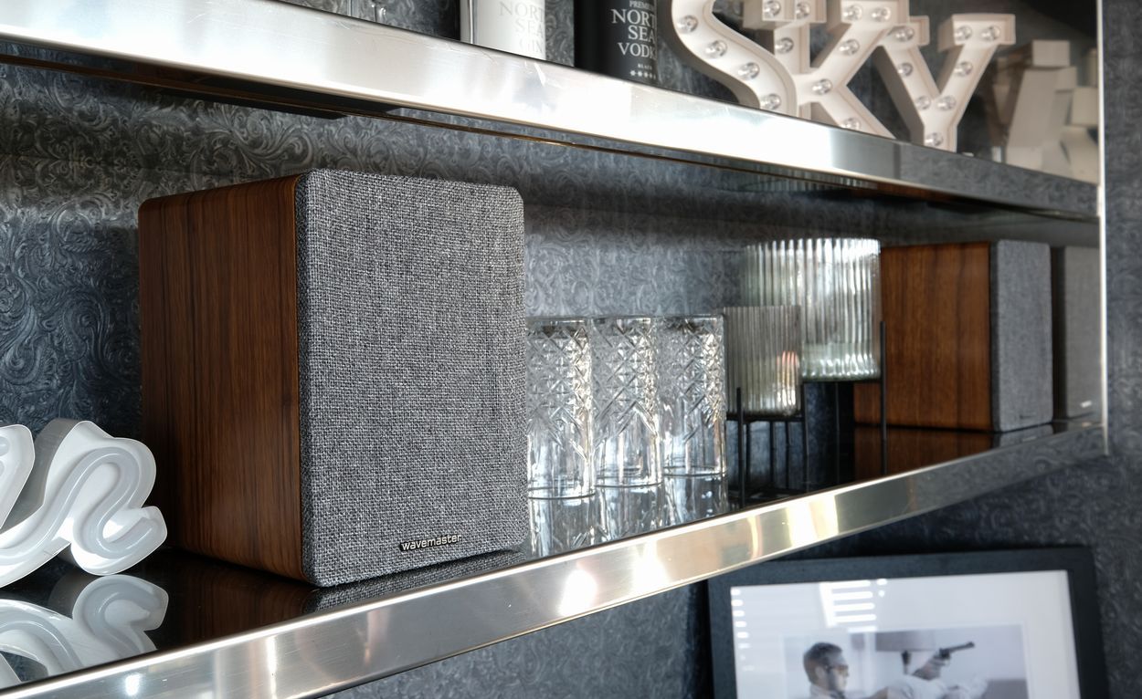 wavemaster Base Bluetooth Speaker System Wood/Grey